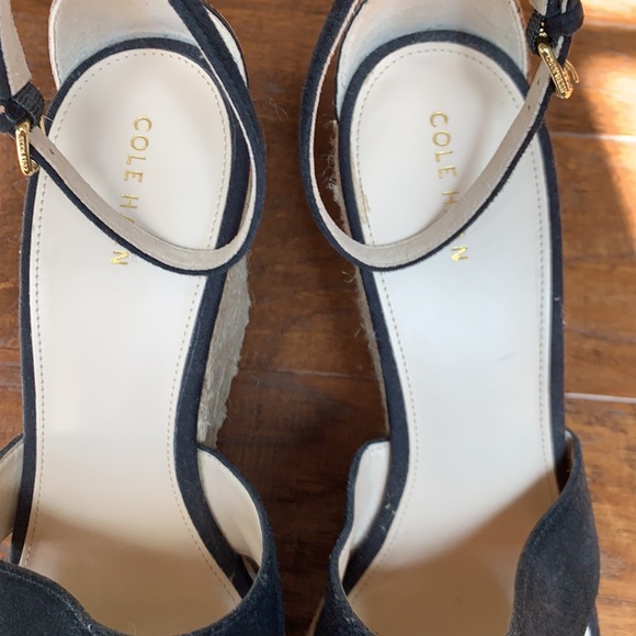 Cole Haan sandle wedge heels - Picture 2 of 4